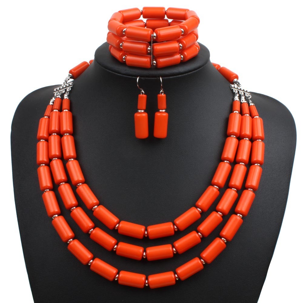 Colorful beaded beaded three-piece multi-layer necklace set