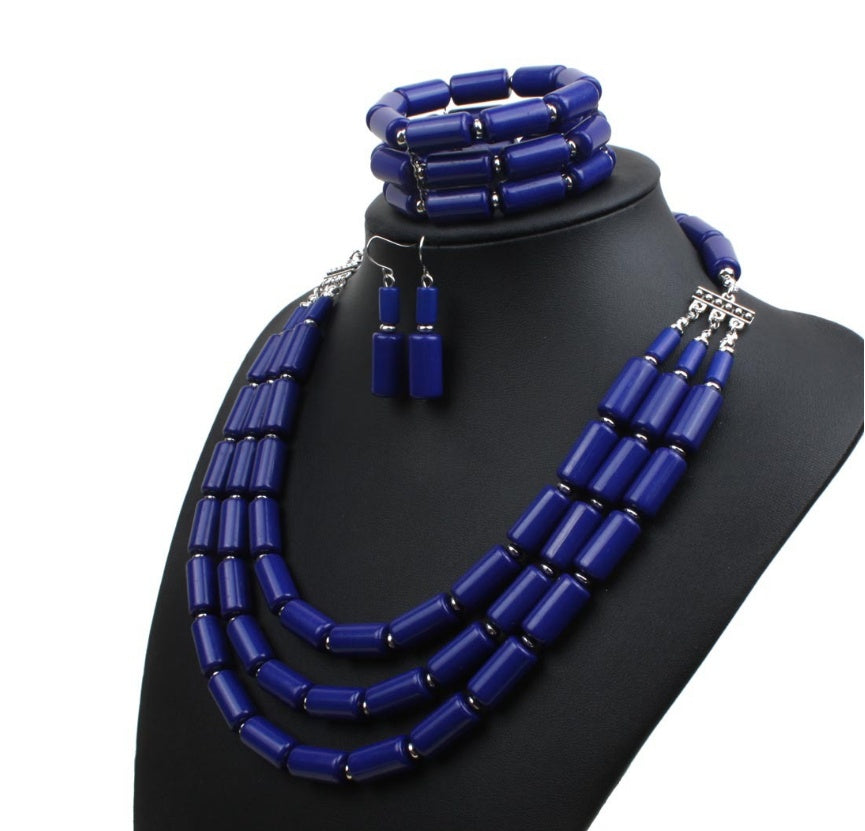 Colorful beaded beaded three-piece multi-layer necklace set
