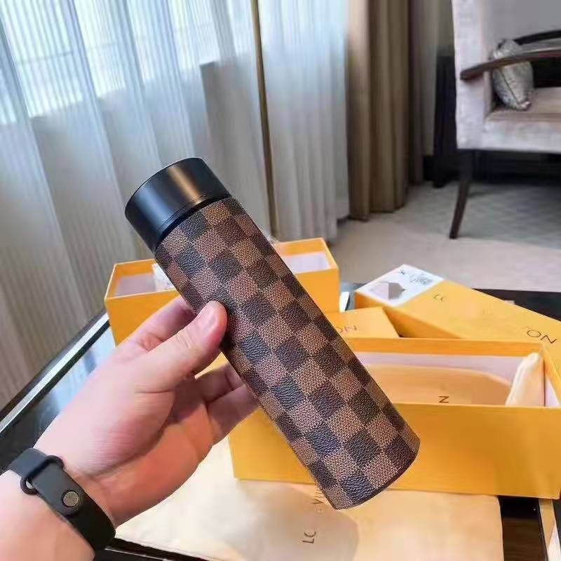 Smart high-value water cup, digital display measuring thermos cup