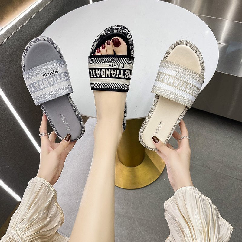 Women's Fashion Platform Slippers – Monogram Print &amp; Elevated Sole