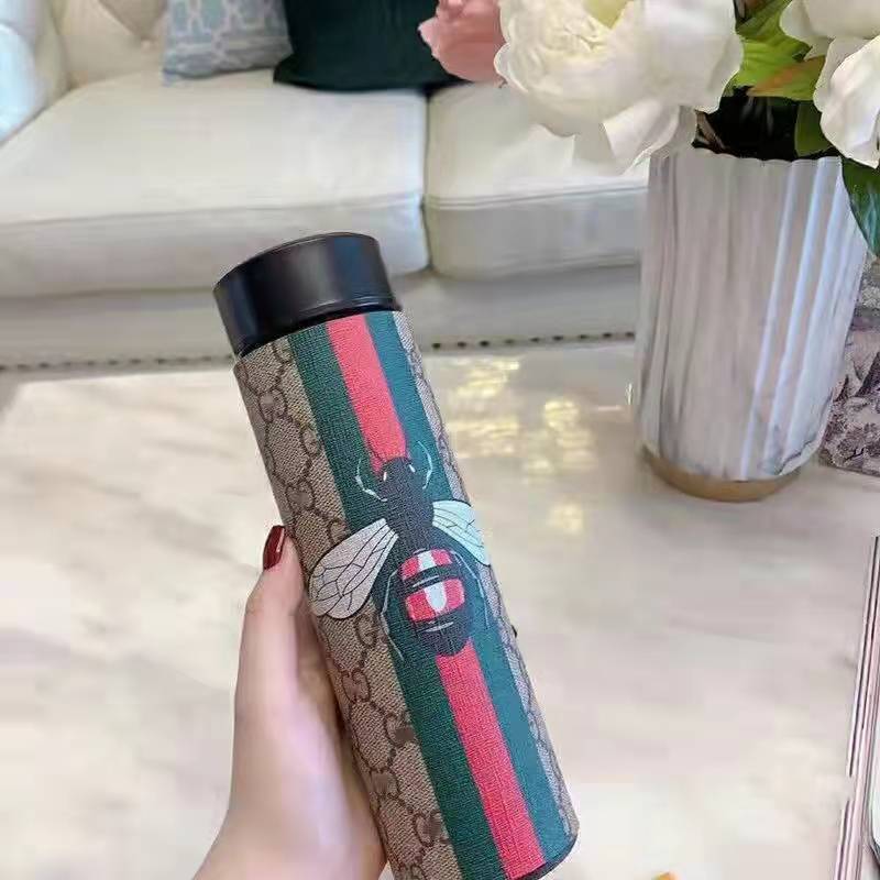 Smart high-value water cup, digital display measuring thermos cup