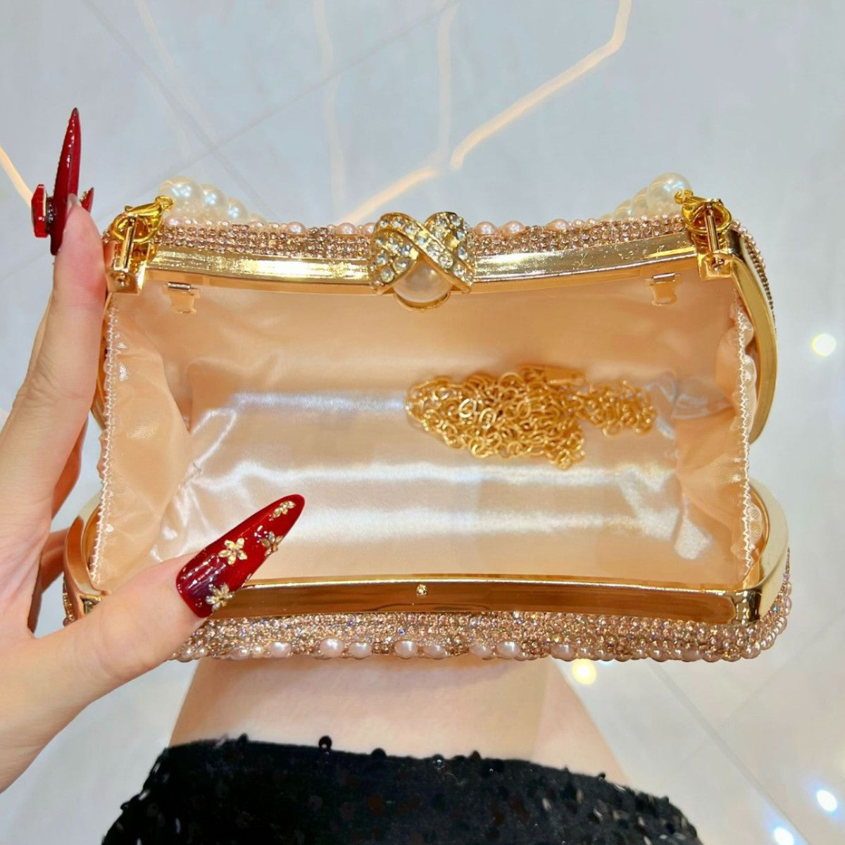 Luxury Pearl Beaded Evening Clutch - Designer Handbag for Special Occasions