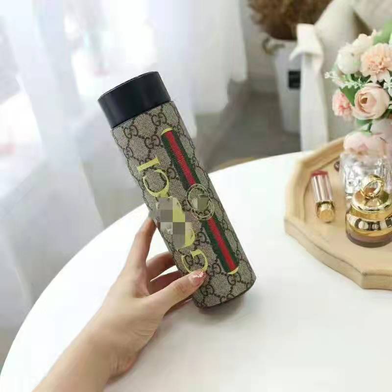 Smart high-value water cup, digital display measuring thermos cup