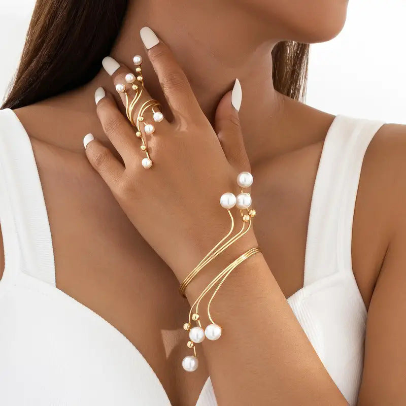 European and American pearl rings, women's fashion trends, pearl geometric bracelets, exaggerated personality, creative rings, explosive jewelry