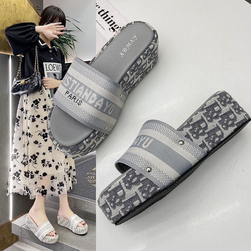 Women's Fashion Platform Slippers – Monogram Print &amp; Elevated Sole
