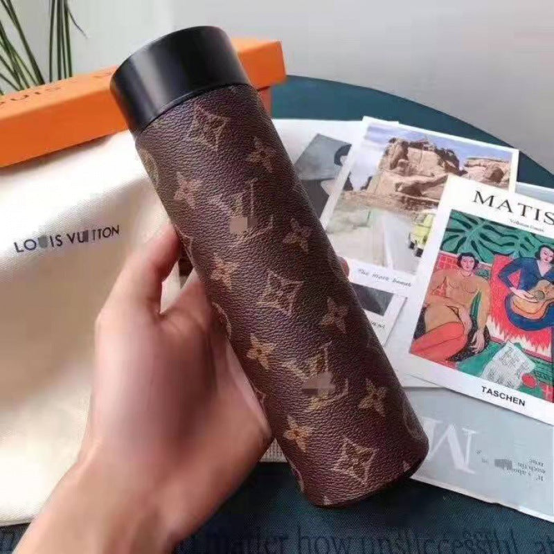 Smart high-value water cup, digital display measuring thermos cup