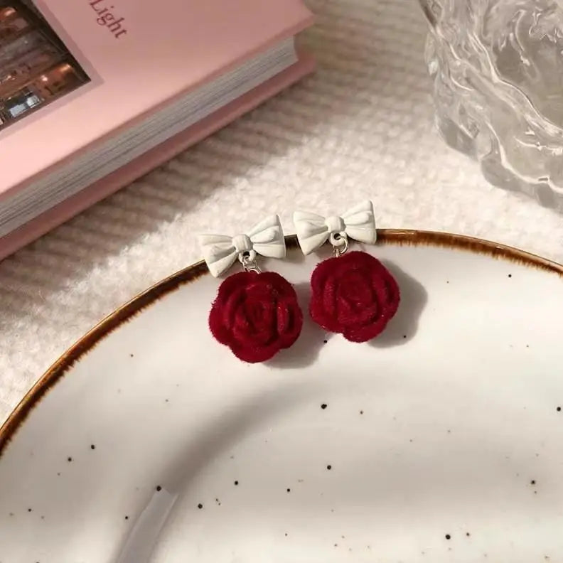 Vintage Wine Red Flocking Flower Drop Earrings For Women Jewelry 2025 Trending Long Bowknot Crystal Pearl Bridal Dress Earrings