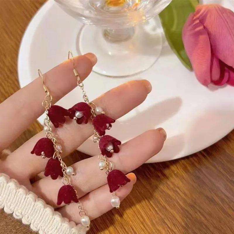Vintage Wine Red Flocking Flower Drop Earrings For Women Jewelry 2025 Trending Long Bowknot Crystal Pearl Bridal Dress Earrings