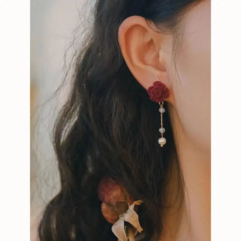 Vintage Wine Red Flocking Flower Drop Earrings For Women Jewelry 2025 Trending Long Bowknot Crystal Pearl Bridal Dress Earrings