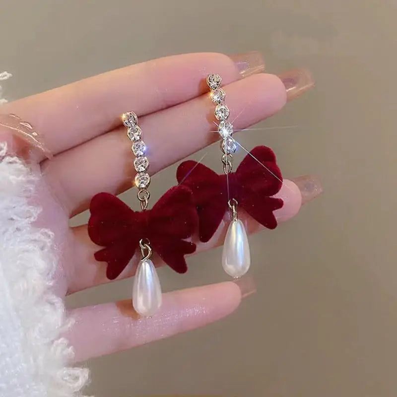 Vintage Wine Red Flocking Flower Drop Earrings For Women Jewelry 2025 Trending Long Bowknot Crystal Pearl Bridal Dress Earrings