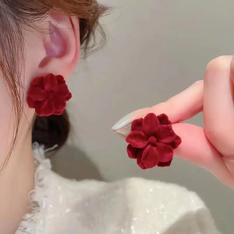 Vintage Wine Red Flocking Flower Drop Earrings For Women Jewelry 2025 Trending Long Bowknot Crystal Pearl Bridal Dress Earrings