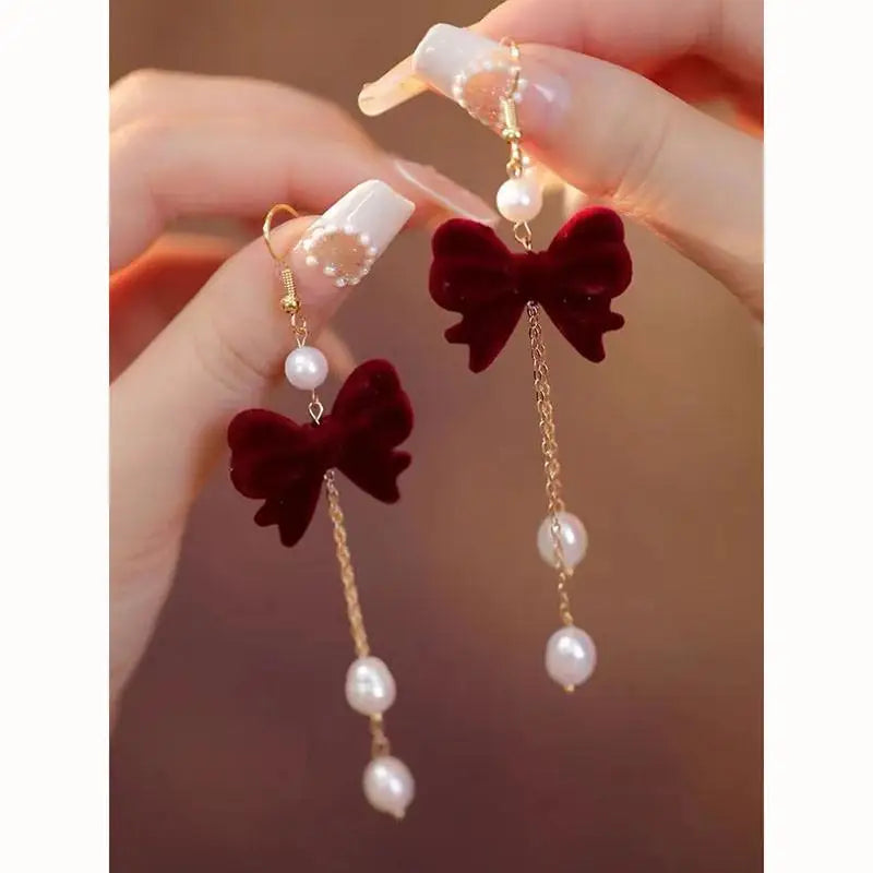 Vintage Wine Red Flocking Flower Drop Earrings For Women Jewelry 2025 Trending Long Bowknot Crystal Pearl Bridal Dress Earrings