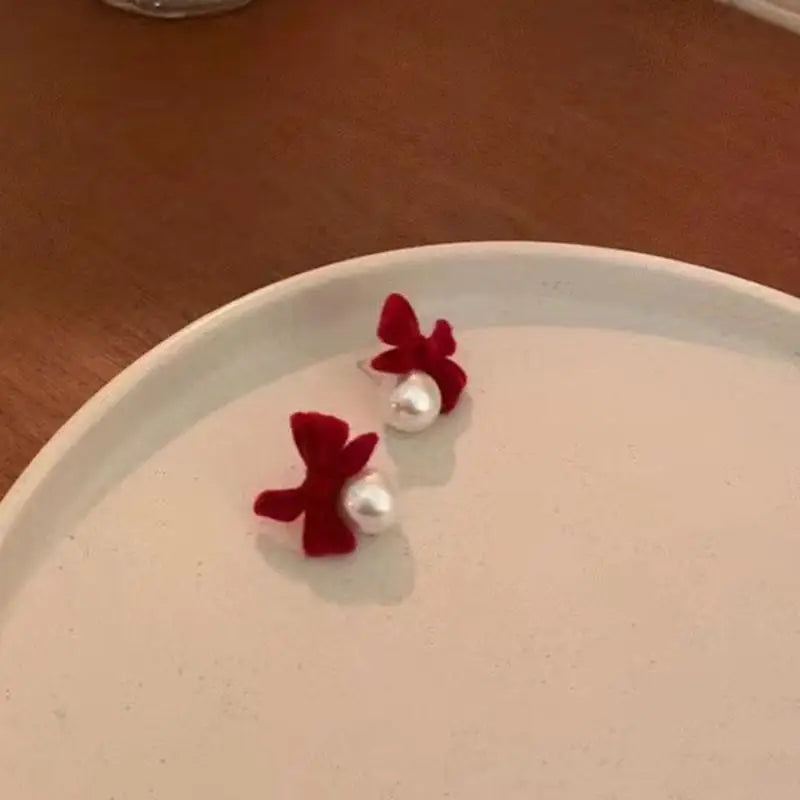 Vintage Wine Red Flocking Flower Drop Earrings For Women Jewelry 2025 Trending Long Bowknot Crystal Pearl Bridal Dress Earrings