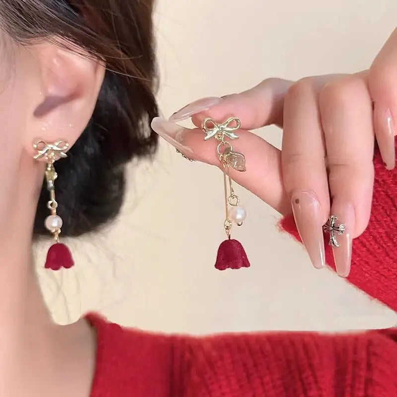 Vintage Wine Red Flocking Flower Drop Earrings For Women Jewelry 2025 Trending Long Bowknot Crystal Pearl Bridal Dress Earrings