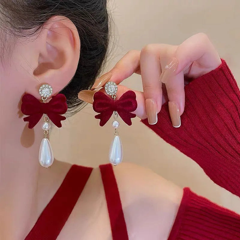 Vintage Wine Red Flocking Flower Drop Earrings For Women Jewelry 2025 Trending Long Bowknot Crystal Pearl Bridal Dress Earrings