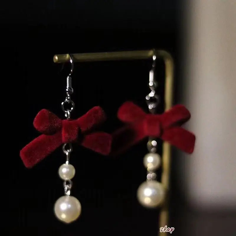 Vintage Wine Red Flocking Flower Drop Earrings For Women Jewelry 2025 Trending Long Bowknot Crystal Pearl Bridal Dress Earrings